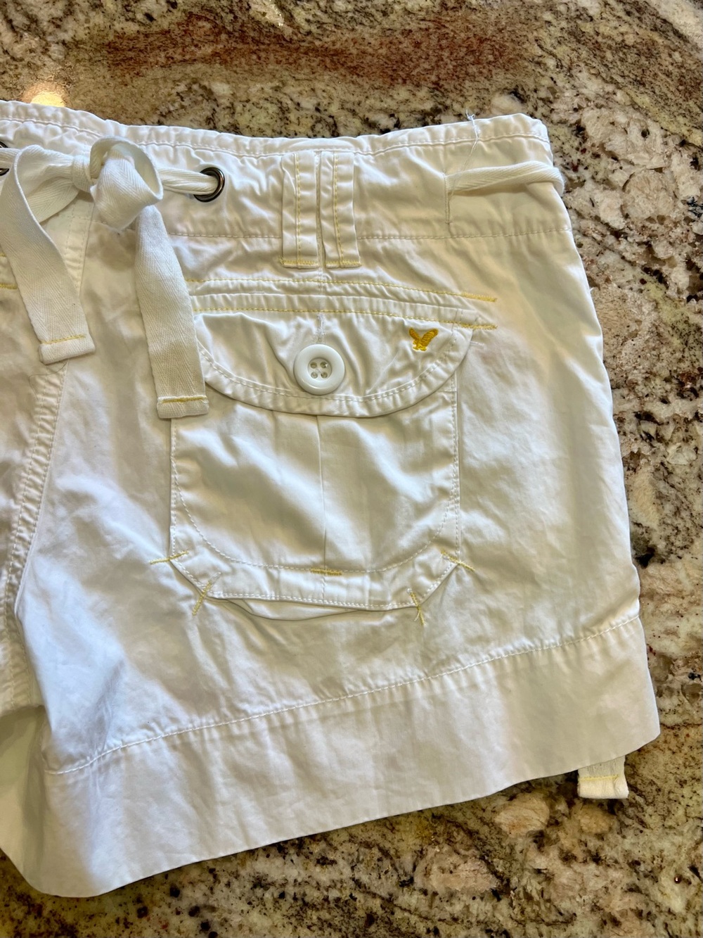 AEO NEW White Women's Casual Cotton Shorts 8 - Picture 7 of 7